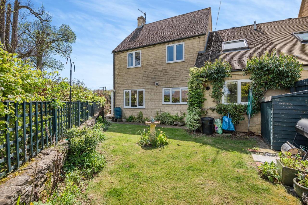 Elvington Cottage - Family-Friendly Cheerful House At The Heart Of The Cotswolds バートン・オン・ザ・ウォーター エクステリア 写真