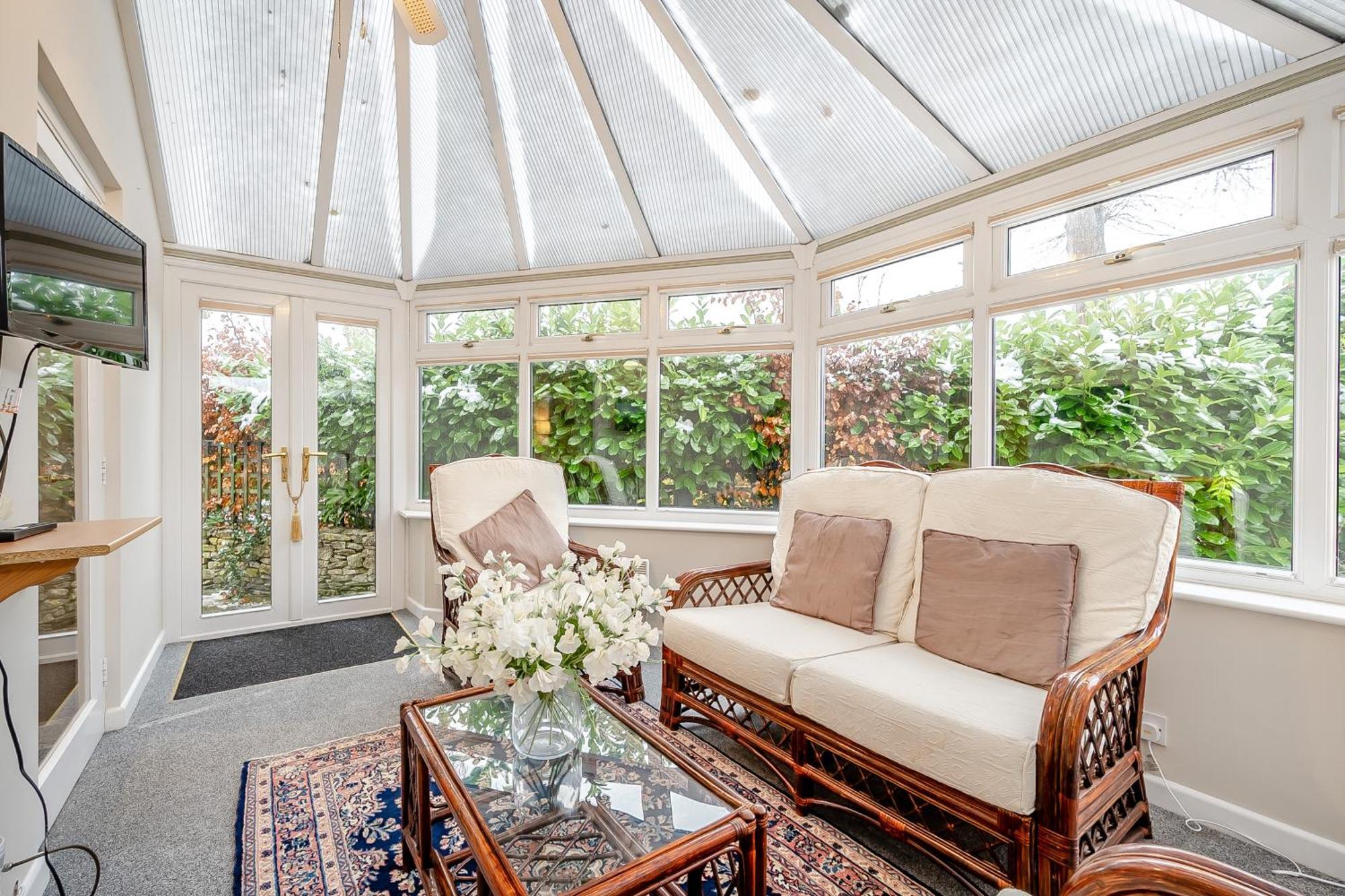 Elvington Cottage - Family-Friendly Cheerful House At The Heart Of The Cotswolds バートン・オン・ザ・ウォーター エクステリア 写真