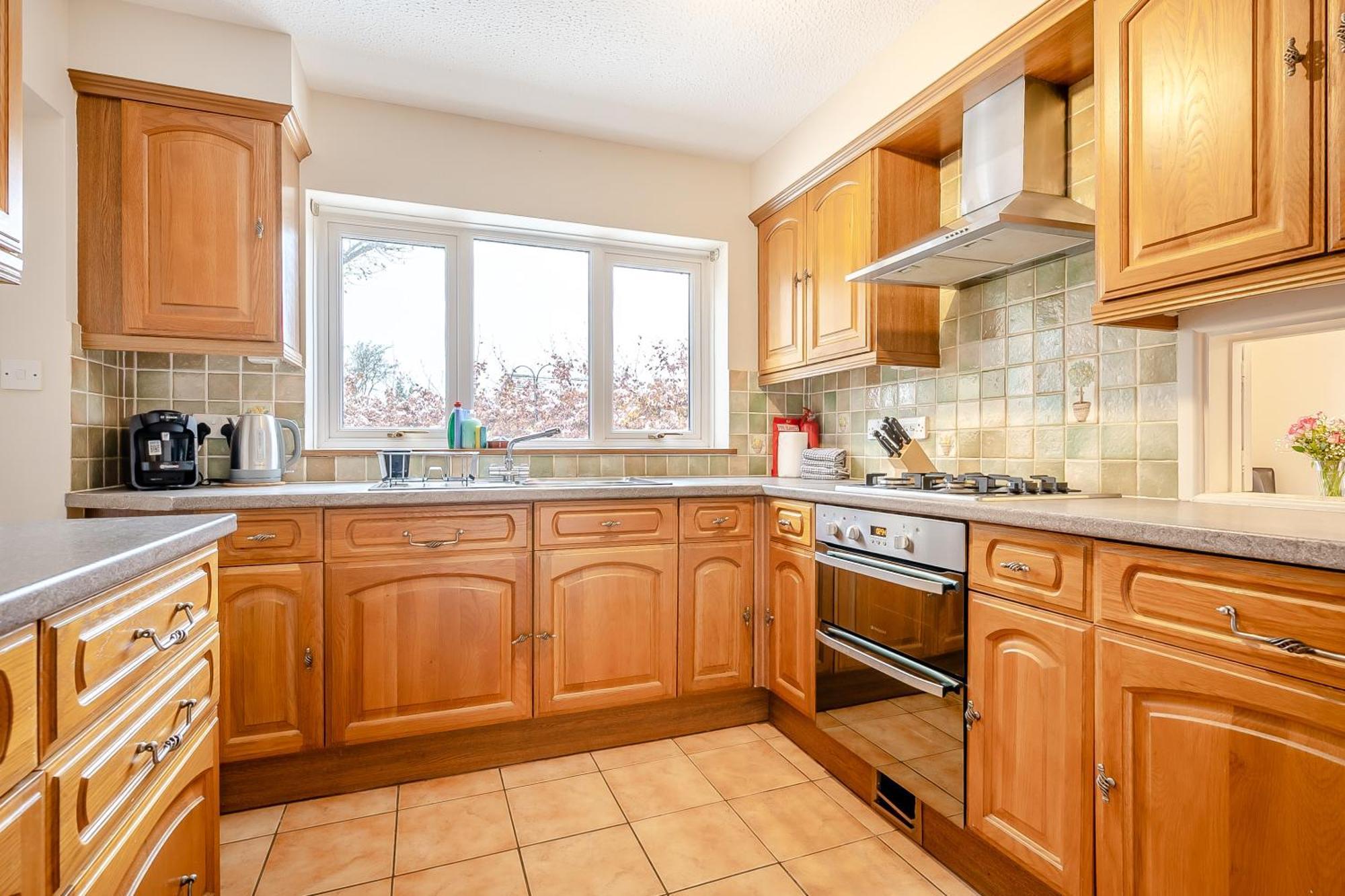 Elvington Cottage - Family-Friendly Cheerful House At The Heart Of The Cotswolds バートン・オン・ザ・ウォーター エクステリア 写真