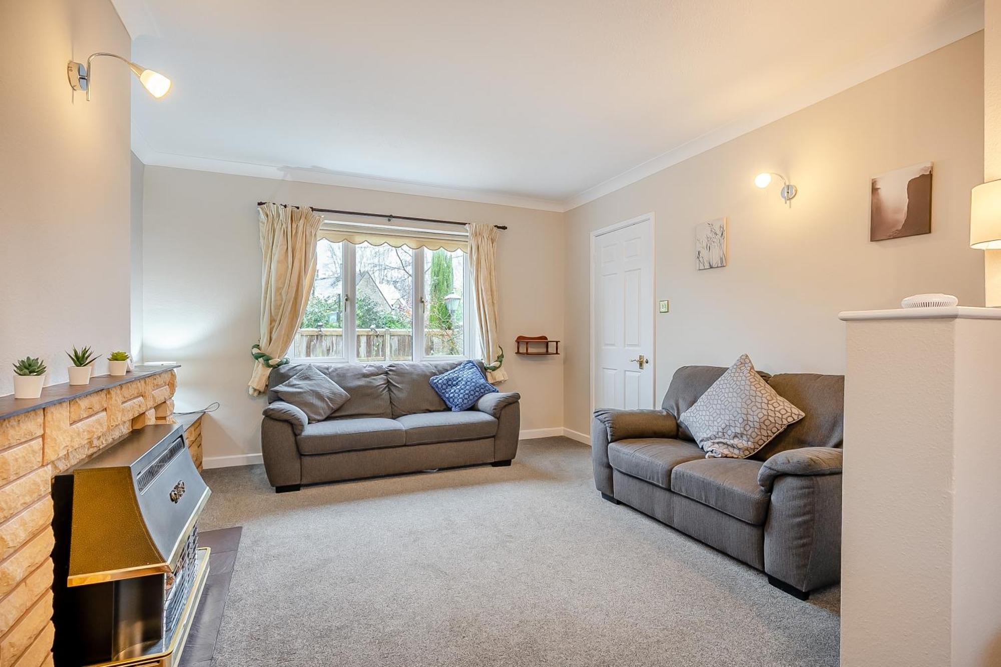 Elvington Cottage - Family-Friendly Cheerful House At The Heart Of The Cotswolds バートン・オン・ザ・ウォーター エクステリア 写真