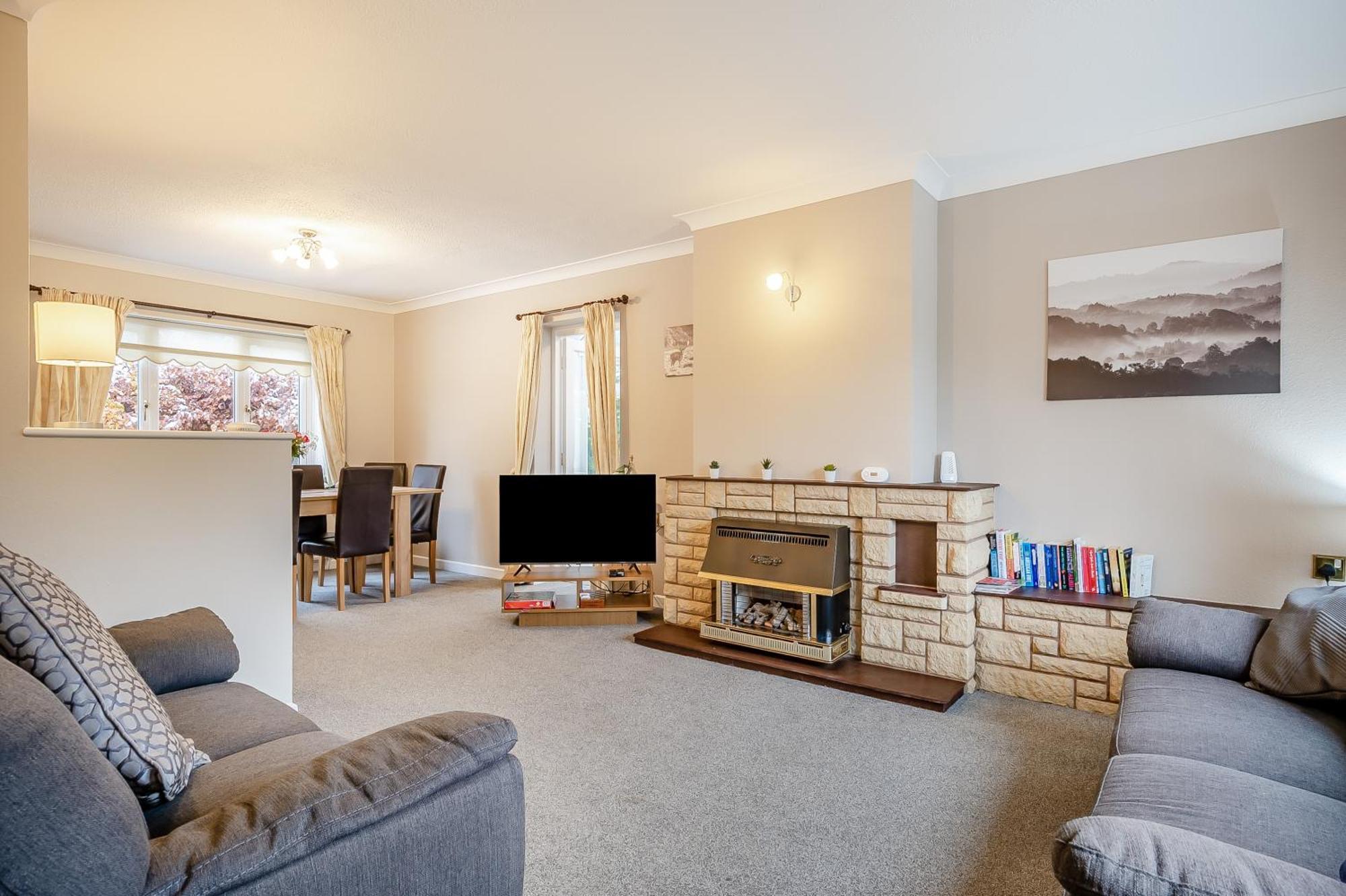 Elvington Cottage - Family-Friendly Cheerful House At The Heart Of The Cotswolds バートン・オン・ザ・ウォーター エクステリア 写真