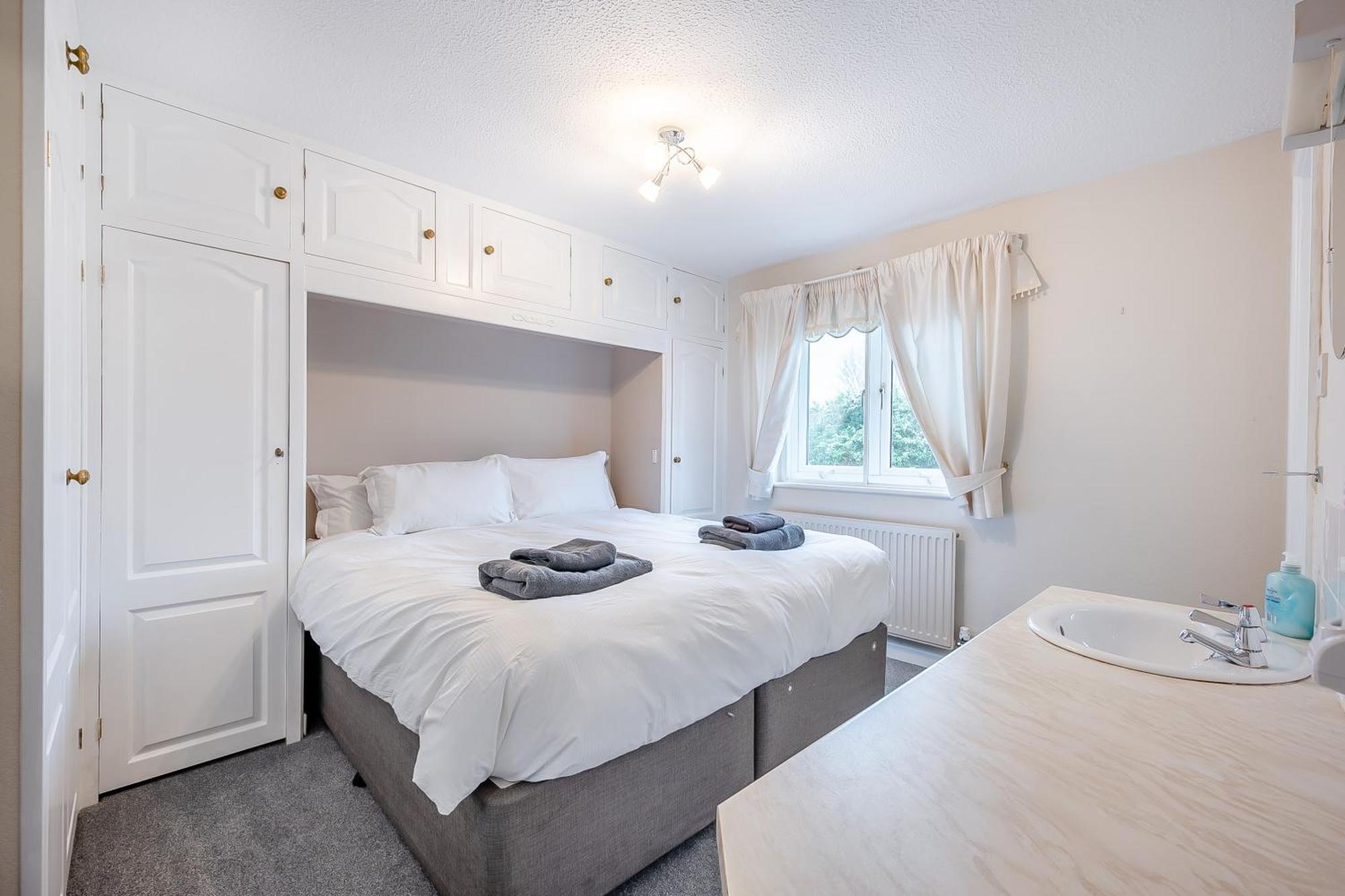 Elvington Cottage - Family-Friendly Cheerful House At The Heart Of The Cotswolds バートン・オン・ザ・ウォーター エクステリア 写真